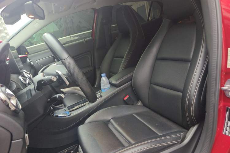 Used Mercedes-Benz GLA 2019 GLA 220 4MATIC Sport Edition Left Front Seat