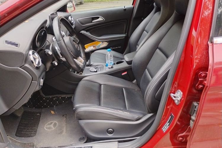 Used Mercedes-Benz GLA 2019 GLA 200 Fashion Model Left Front Seat