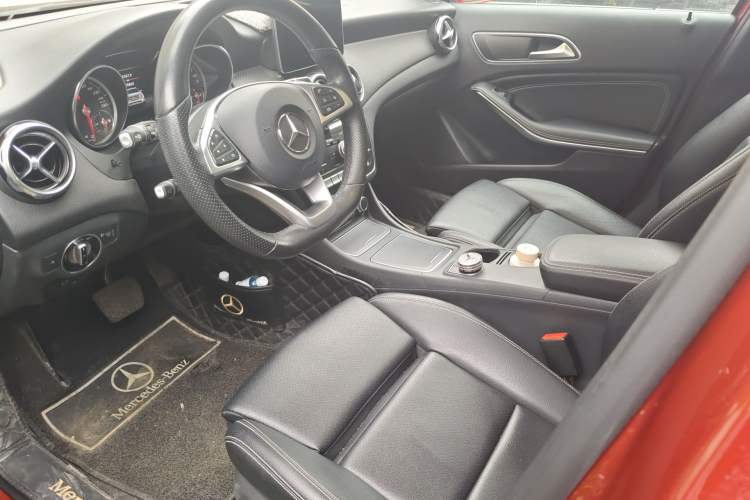 Used Mercedes-Benz GLA 2019 GLA 200 Dynamic Edition Left Front Seat
