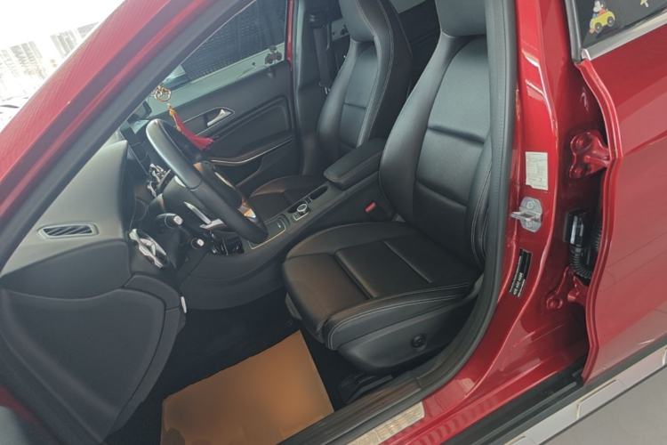 Used Mercedes-Benz GLA 2019 GLA 200 Dynamic Edition Left Front Seat