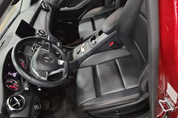 Used Mercedes-Benz GLA 2019 GLA 200 Dynamic Edition Left Front Seat