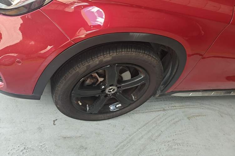 Used Mercedes-Benz GLA 2019 GLA 200 Fashion Model Left Front Wheel Hub