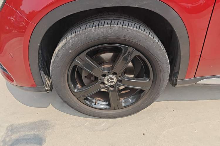 Used Mercedes-Benz GLA 2019 GLA 200 Fashion Model Left Front Wheel Hub
