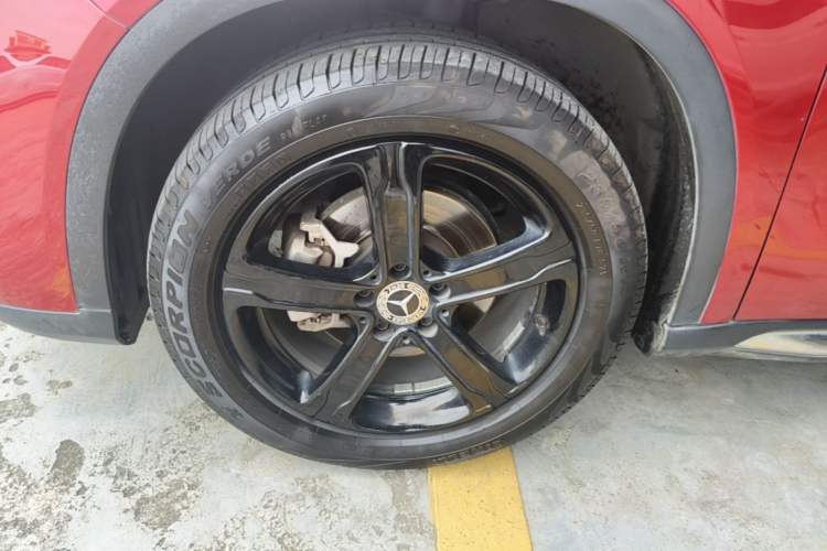 Used Mercedes-Benz GLA 2019 GLA 200 Fashion Model Left Front Wheel Hub