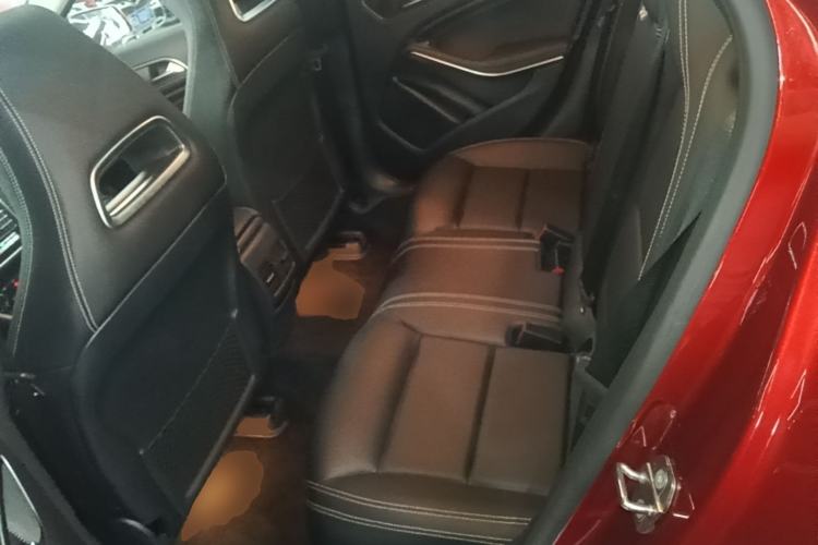 Used Mercedes-Benz GLA 2019 GLA 200 Fashion Model Left Rear Seat