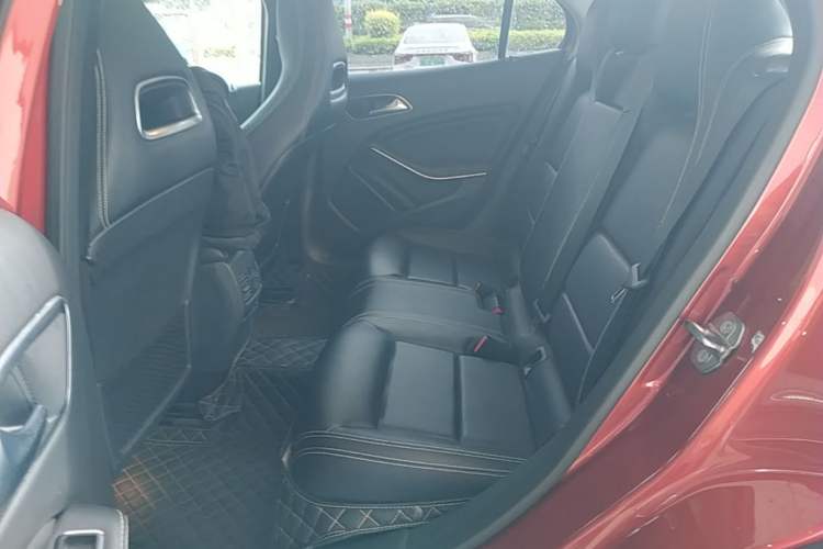 Used Mercedes-Benz GLA 2019 GLA 200 Dynamic Edition Left Rear Seat