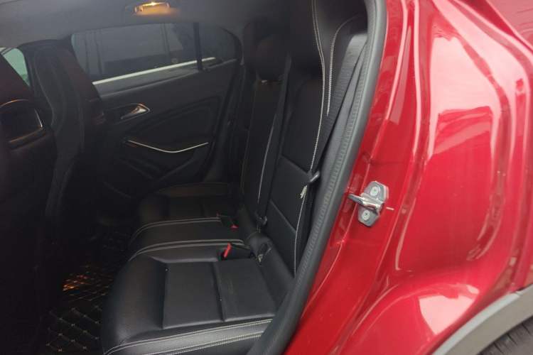 Used Mercedes-Benz GLA 2019 GLA 220 4MATIC Sport Edition Left Rear Seat