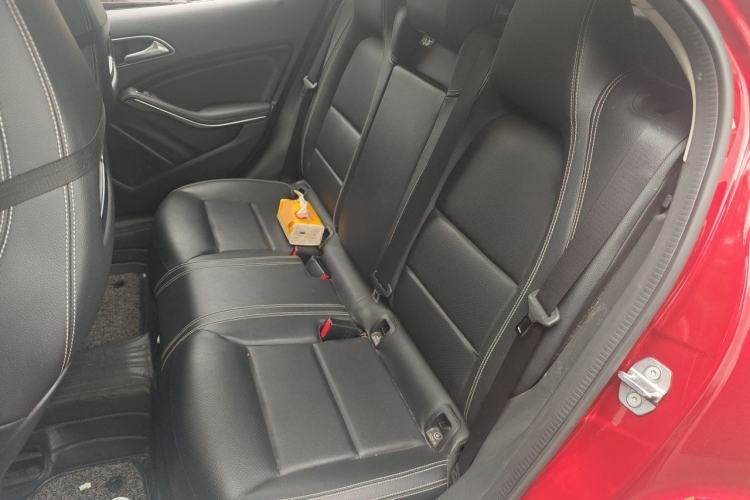 Used Mercedes-Benz GLA 2019 GLA 200 Fashion Model Left Rear Seat