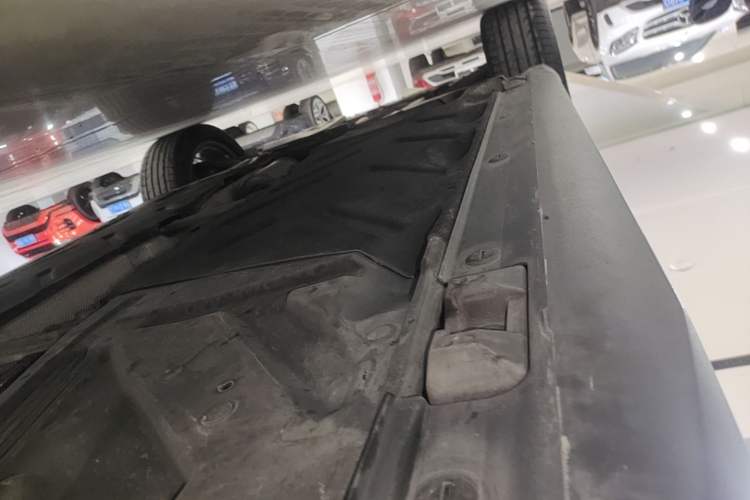 Used Mercedes-Benz GLA 2019 GLA 200 Fashion Model Left Side Sill