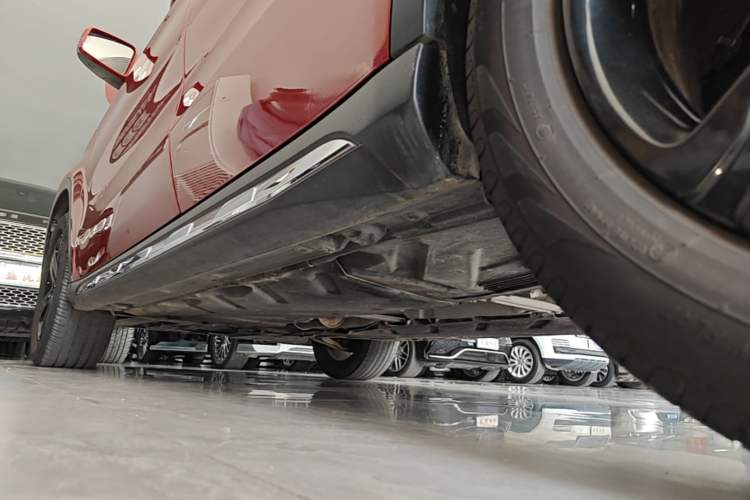 Used Mercedes-Benz GLA 2019 GLA 200 Fashion Model Left Side Sill
