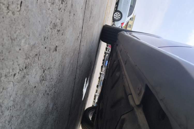 Used Mercedes-Benz GLA 2019 GLA 200 Fashion Model Left Side Sill