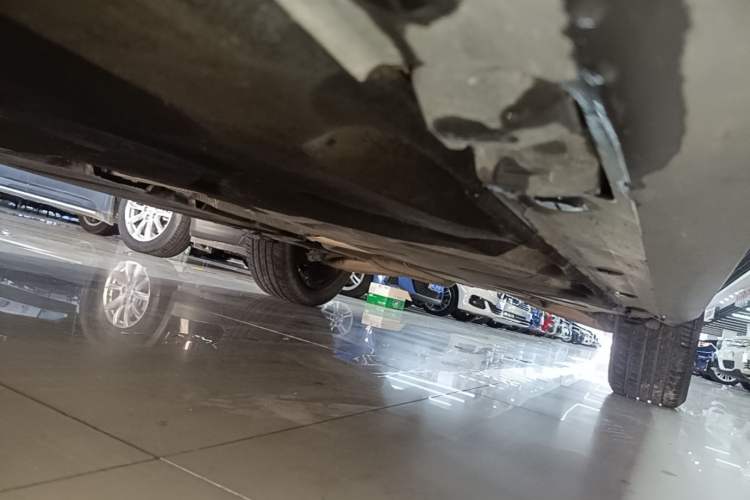 Used Mercedes-Benz GLA 2019 GLA 200 Fashion Model Left Side Sill