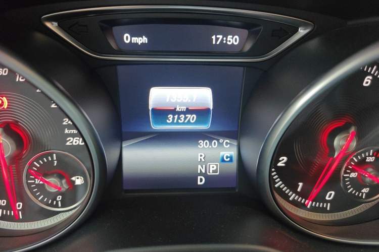 Used Mercedes-Benz GLA 2019 GLA 220 4MATIC Sport Edition Odometer Close Up