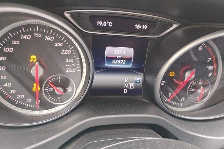 Used Mercedes-Benz GLA 2019 GLA 200 Fashion Model Odometer Close Up