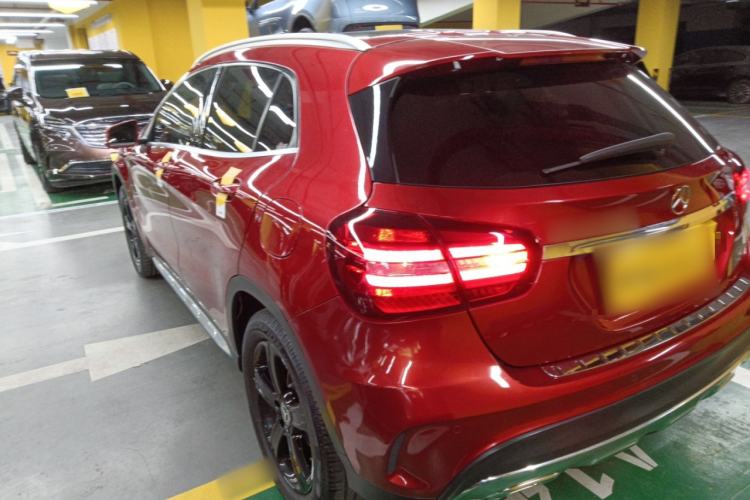 Used Mercedes-Benz GLA 2019 GLA 200 Fashion Model Rear Left 45 Deg
