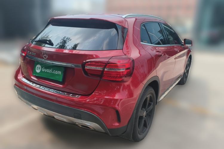 Used Mercedes-Benz GLA 2019 GLA 200 Fashion Model Rear Right 45 Deg