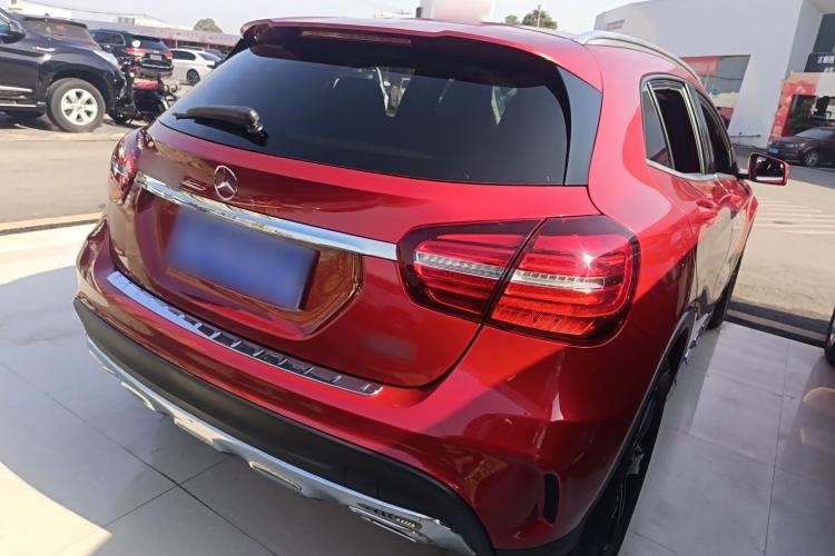 Used Mercedes-Benz GLA 2019 GLA 200 Fashion Model Rear Right 45 Deg