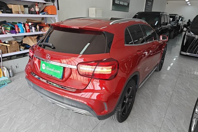Used Mercedes-Benz GLA 2019 GLA 200 Fashion Model Rear Right 45 Deg