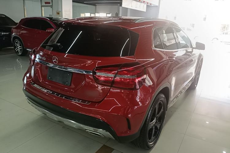 Used Mercedes-Benz GLA 2019 GLA 200 Fashion Model Rear Right 45 Deg