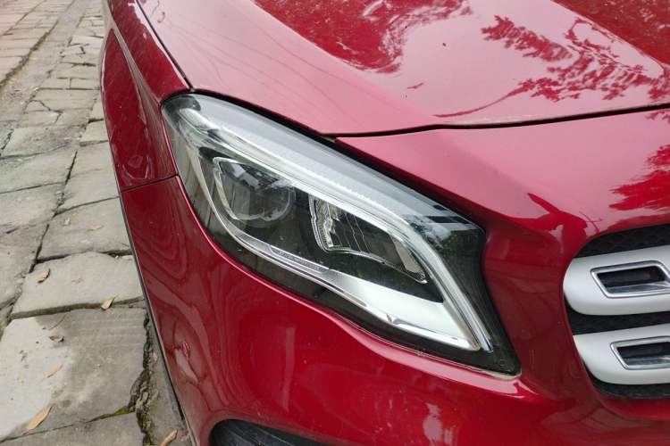 Used Mercedes-Benz GLA 2019 GLA 200 Fashion Model Right Front Headlight