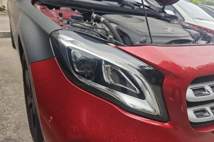 Used Mercedes-Benz GLA 2019 GLA 200 Fashion Model Right Front Headlight