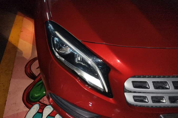 Used Mercedes-Benz GLA 2019 GLA 200 Fashion Model Right Front Headlight