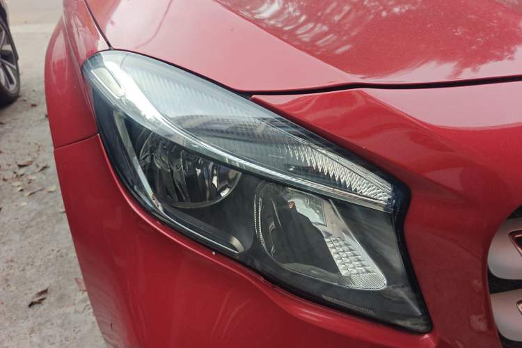 Used Mercedes-Benz GLA 2019 GLA 200 Dynamic Edition Right Front Headlight