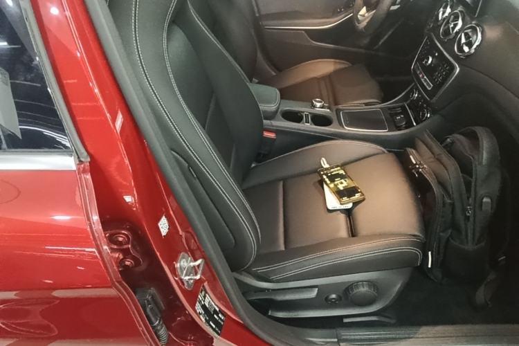 Used Mercedes-Benz GLA 2019 GLA 200 Fashion Model Right Front Seat