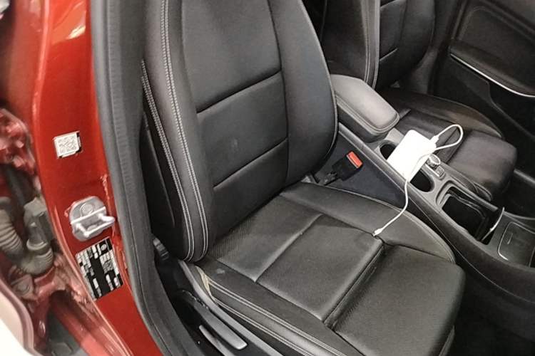 Used Mercedes-Benz GLA 2019 GLA 200 Dynamic Edition Right Front Seat