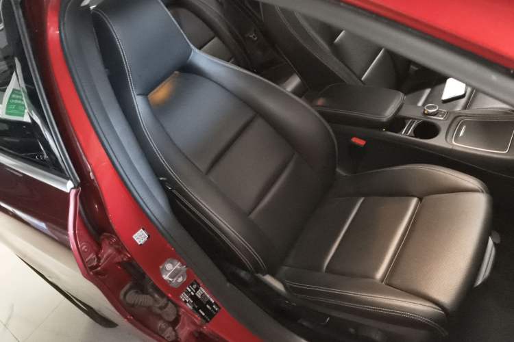 Used Mercedes-Benz GLA 2019 GLA 200 Dynamic Edition Right Front Seat