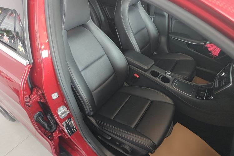Used Mercedes-Benz GLA 2019 GLA 200 Dynamic Edition Right Front Seat