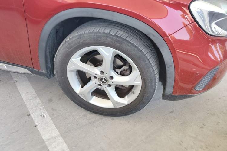 Used Mercedes-Benz GLA 2019 GLA 200 Dynamic Edition Right Front Wheel Hub