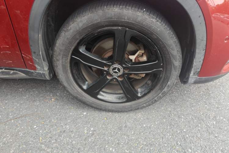 Used Mercedes-Benz GLA 2019 GLA 200 Fashion Model Right Front Wheel Hub