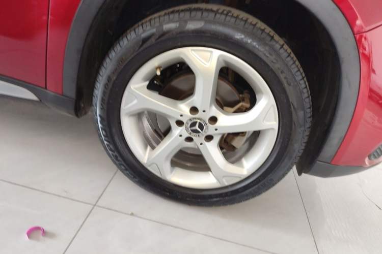 Used Mercedes-Benz GLA 2019 GLA 200 Dynamic Edition Right Front Wheel Hub