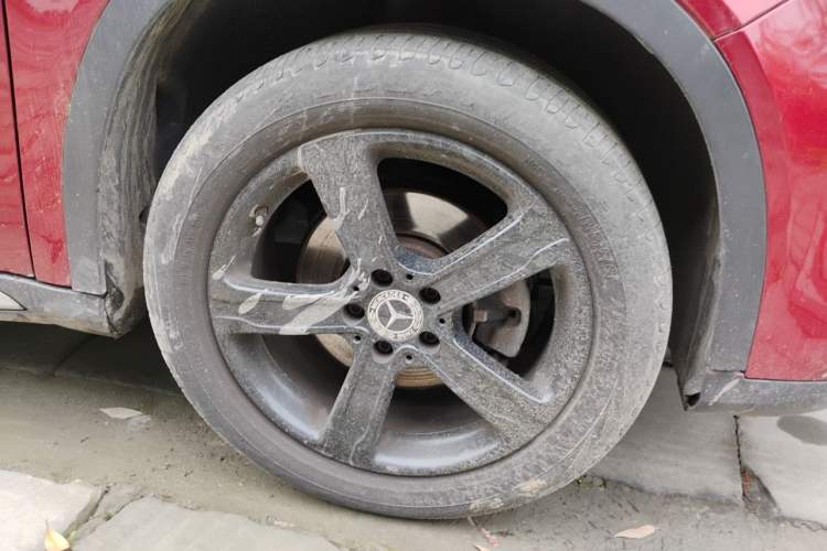 Used Mercedes-Benz GLA 2019 GLA 200 Fashion Model Right Front Wheel Hub