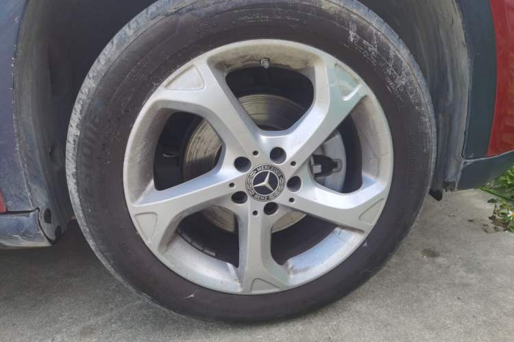 Used Mercedes-Benz GLA 2019 GLA 200 Dynamic Edition Right Front Wheel Hub