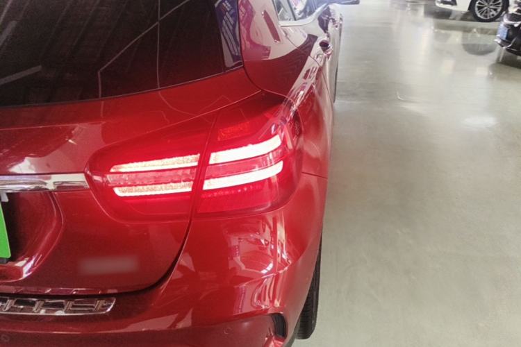 Used Mercedes-Benz GLA 2019 GLA 200 Fashion Model Right Rear Taillight