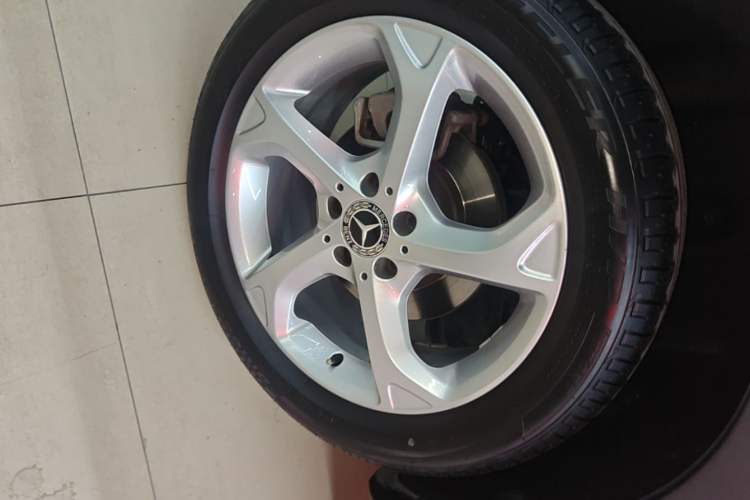 Used Mercedes-Benz GLA 2019 GLA 200 Dynamic Edition Right Rear Wheel Hub