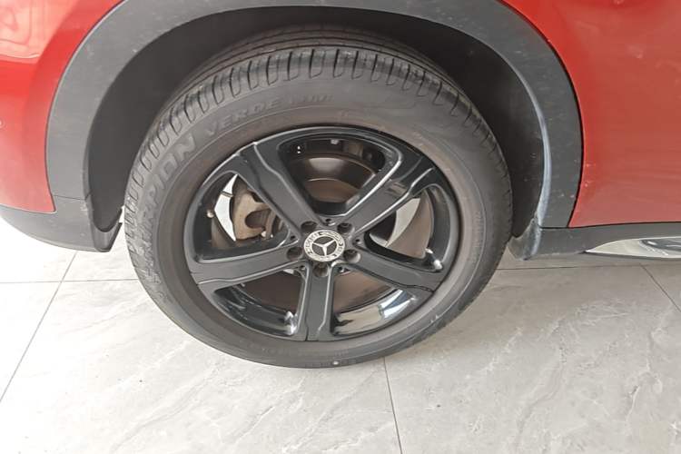 Used Mercedes-Benz GLA 2019 GLA 200 Fashion Model Right Rear Wheel Hub