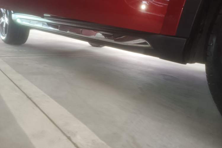 Used Mercedes-Benz GLA 2019 GLA 200 Fashion Model Right Side Sill