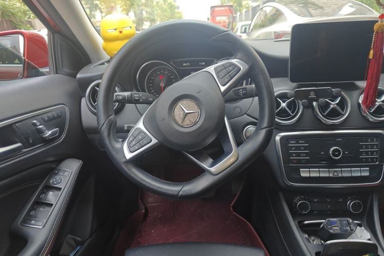 Used Mercedes-Benz GLA 2019 GLA 200 Dynamic Edition Steering Wheel