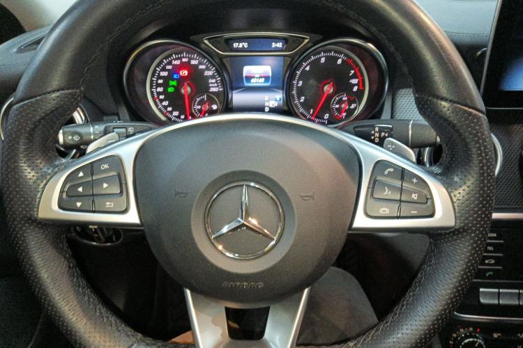 Used Mercedes-Benz GLA 2019 GLA 200 Fashion Model Steering Wheel