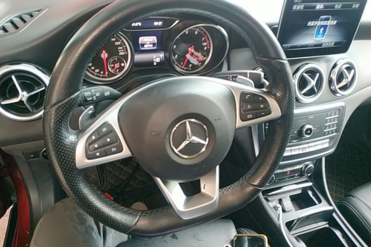 Used Mercedes-Benz GLA 2019 GLA 200 Dynamic Edition Steering Wheel