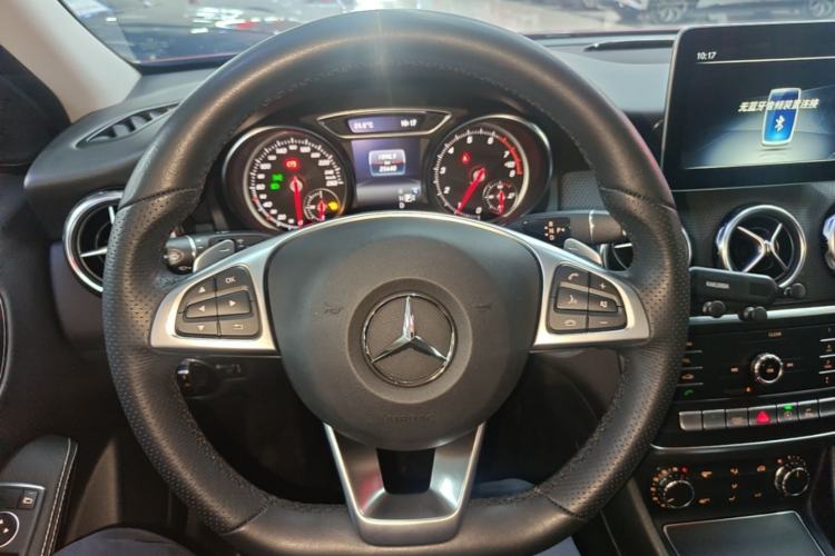 Used Mercedes-Benz GLA 2019 GLA 200 Dynamic Edition Steering Wheel
