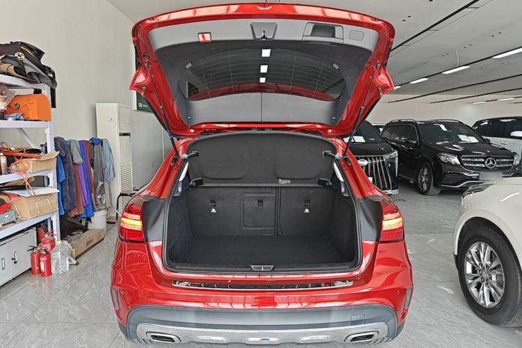 Used Mercedes-Benz GLA 2019 GLA 200 Fashion Model Trunk
