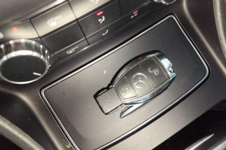 Used Mercedes-Benz GLA 2019 GLA 200 Dynamic Edition Vehicle Key