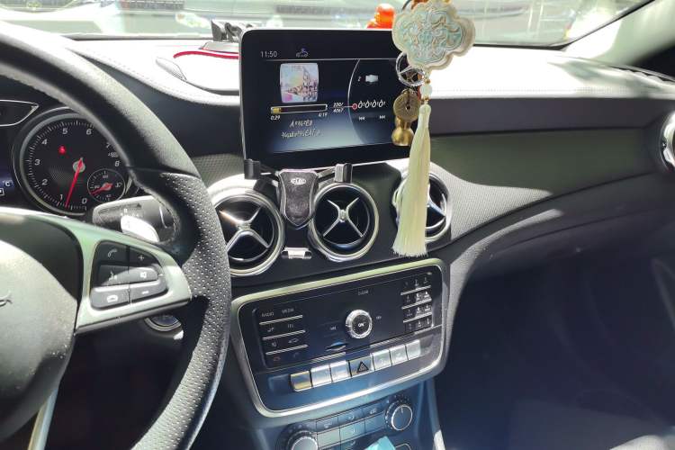 Used Mercedes-Benz GLA 2019 GLA 200 Fashion Model Audio And AC Panel