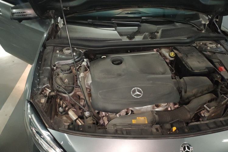 Used Mercedes-Benz GLA 2019 GLA 200 Fashion Model Engine Bay Right