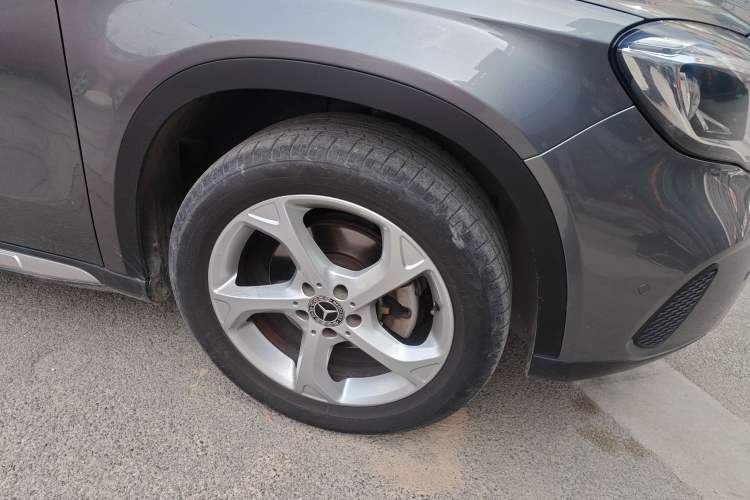Used Mercedes-Benz GLA 2019 GLA 200 Dynamic Edition Right Front Wheel Hub