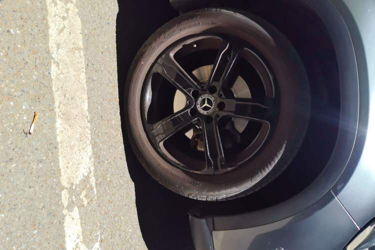 Used Mercedes-Benz GLA 2019 GLA 200 Fashion Model Right Front Wheel Hub